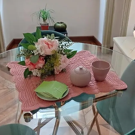 Mercanti E Viaggiatori Daire *