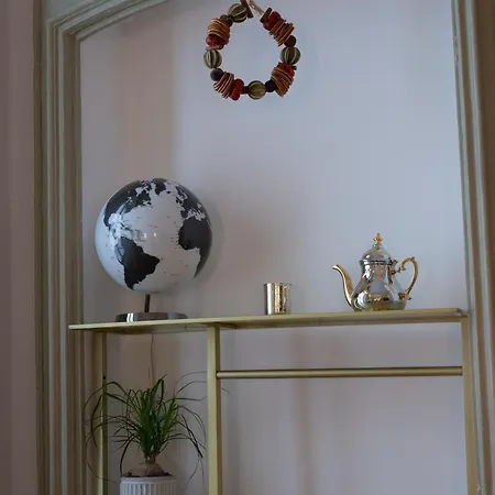 Mercanti E Viaggiatori *