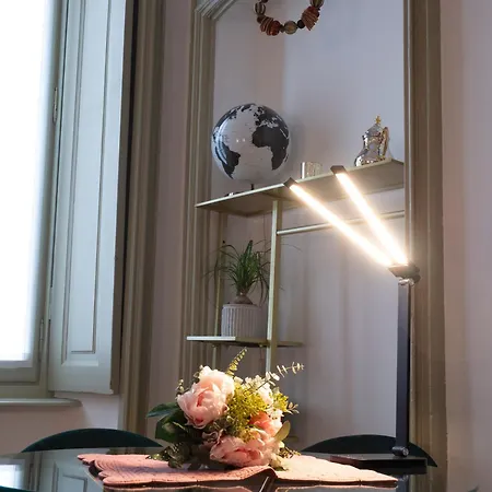 Mercanti E Viaggiatori Torino