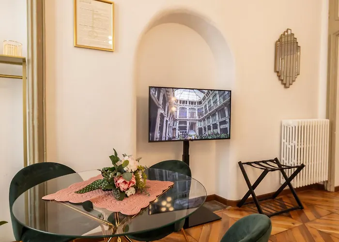 Mercanti E Viaggiatori * Torino